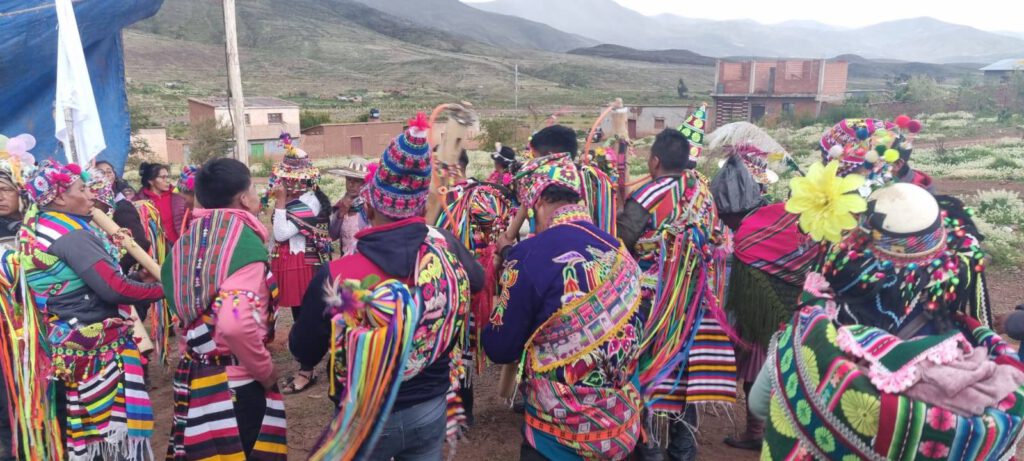 Die pastorale Arbeit im Hochland Boliviens baut stark auf den indigenen Traditionen der Quechua und Aymara auf.